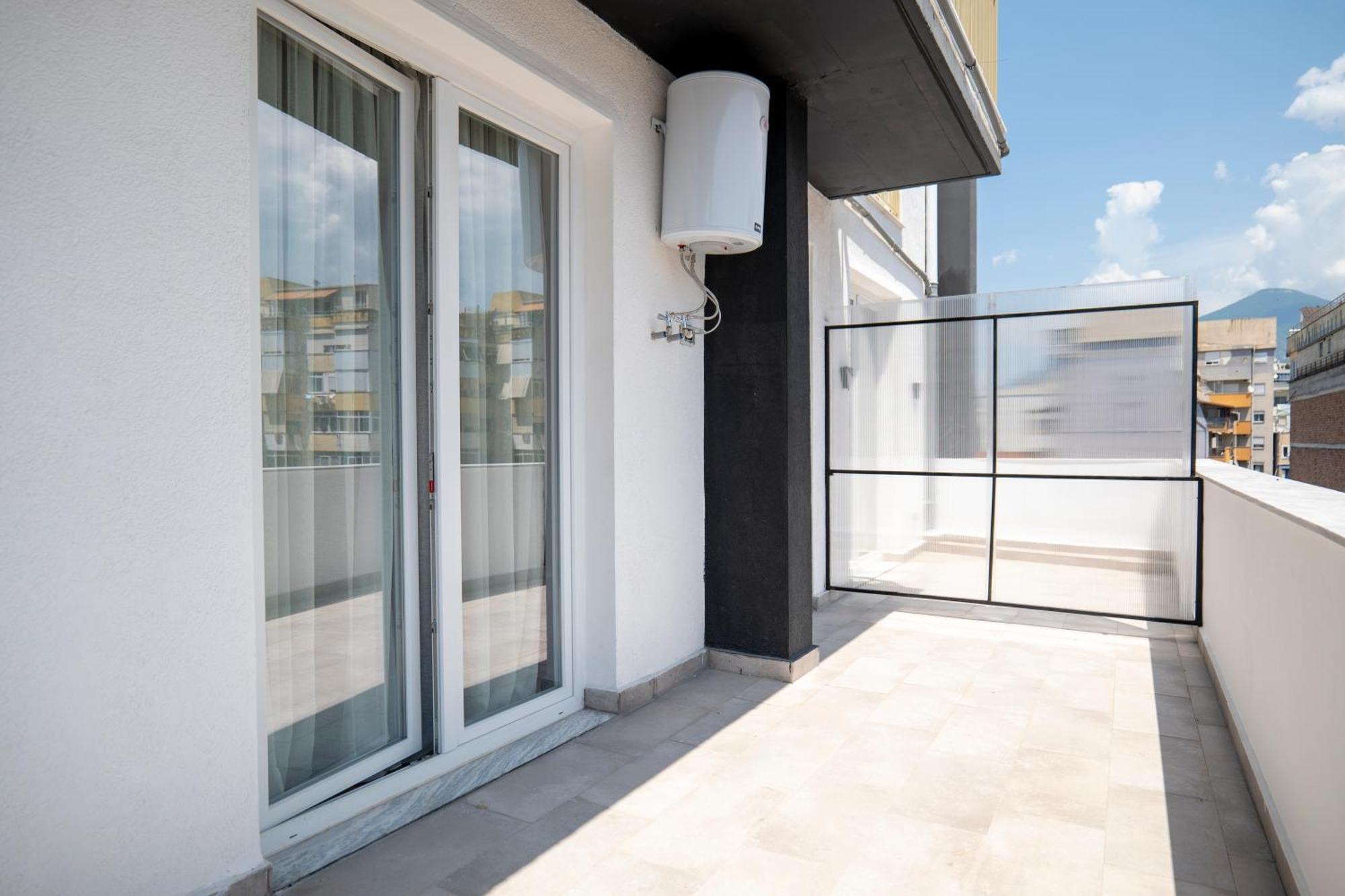 Muz Studios Tirana Exterior foto